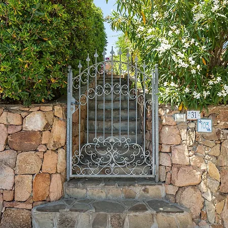 Stunning Seaside Panorama House 別荘